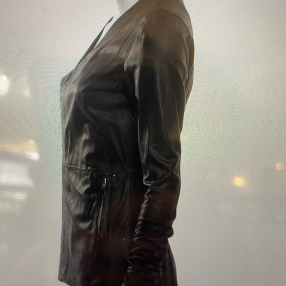 Veda featherweight leather asymmetric zipper jacket - Picture 5 of 12